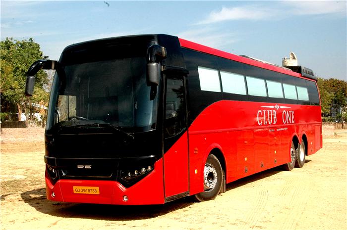 Club-One-Bus-Indian-Luxurious-Bus-4