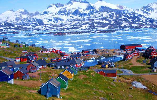 Amazing-Most-Beautiful-Places-In-The-World-Tasiilaq-Greenland