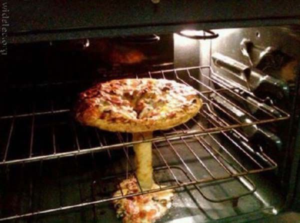 Funny-and-Hilarious-Cooking-Fails-Pizzas