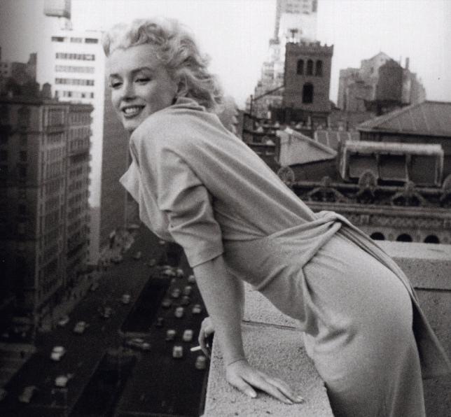 Hollywood-Porn-Stars-Marilyn-Monroe