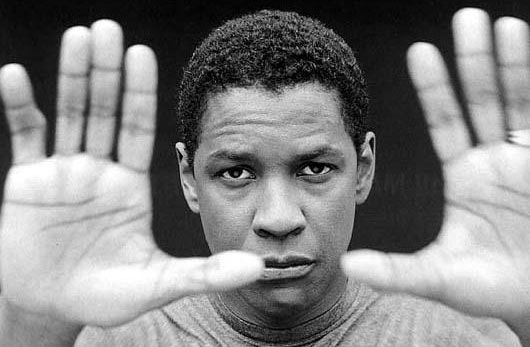 famous-celebrities-with-disabilities-DENZEL-WASHINGTON-twisted-finger