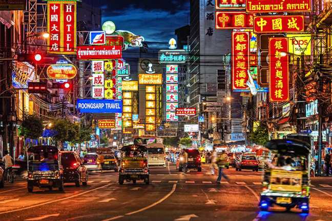 places-to-visit-in-bangkok-Yaowarat-road-chinatown