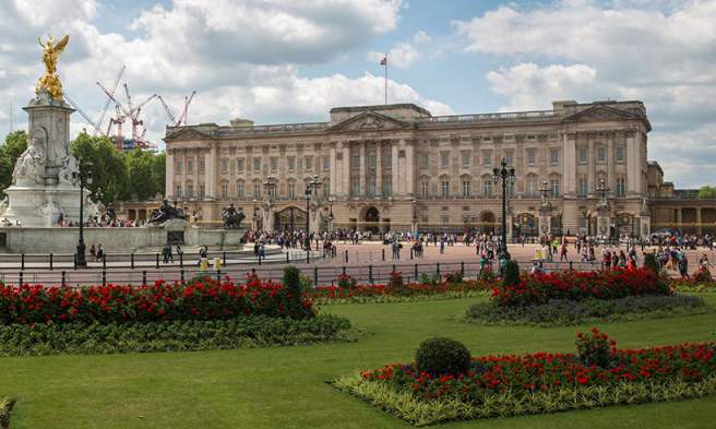 Famous-Buildings-Buckingham-Palace-United-Kingdom