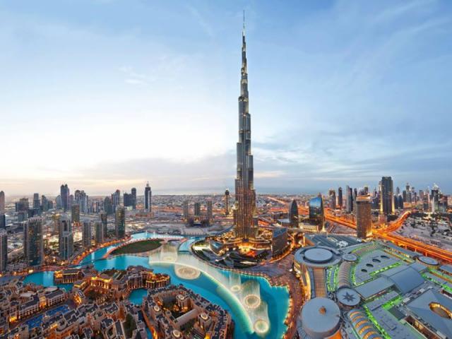 Famous-Buildings-Burj-Khalifa-Dubai