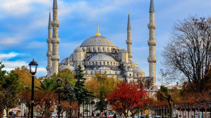 Famous-Buildings-Hagia-Sophia-Istanbul