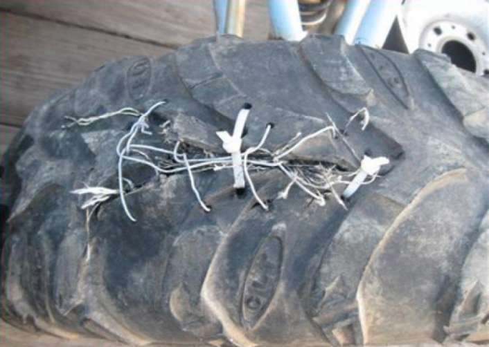 Flat-Tyre-Funny-Solutions-5